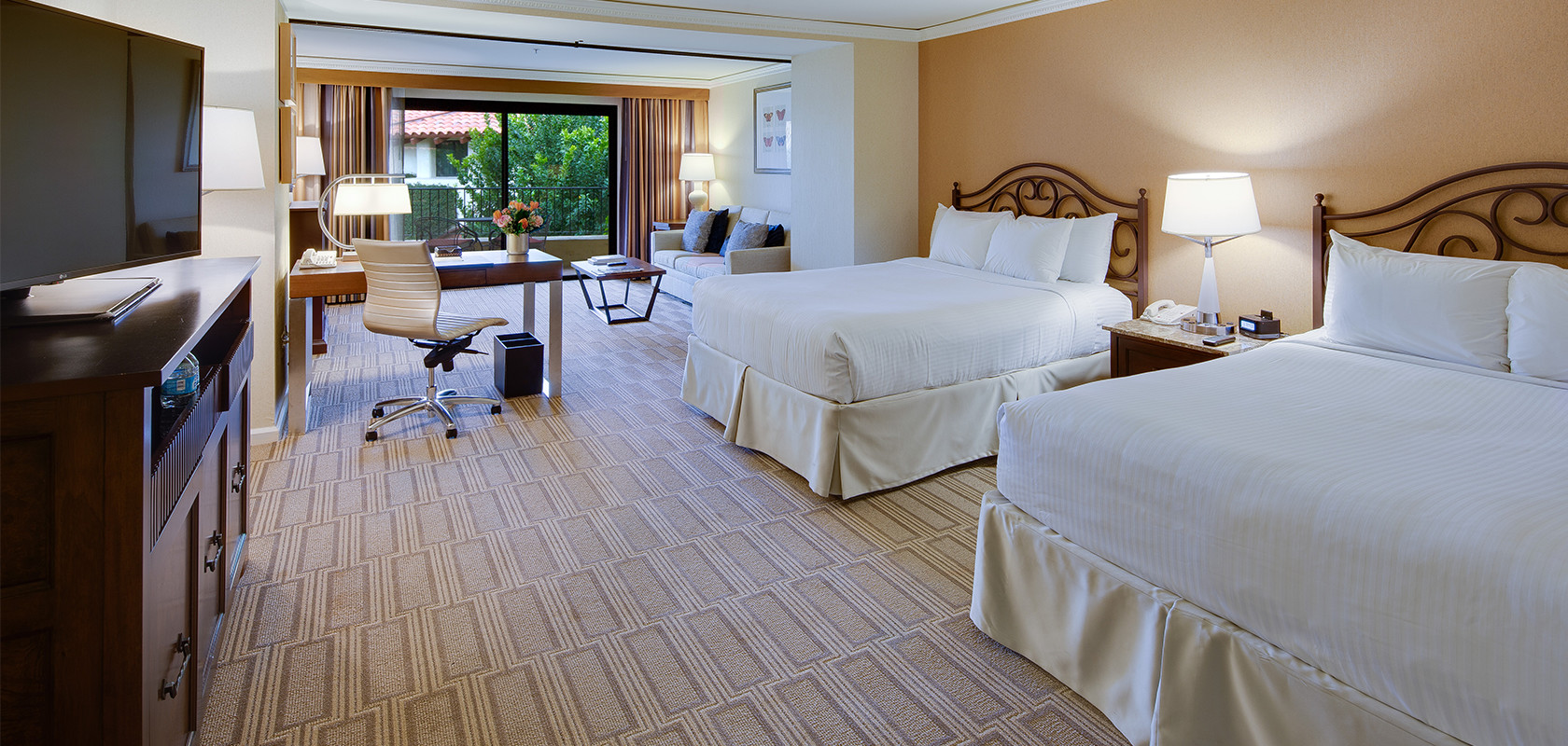 Miramonte Guestroom
