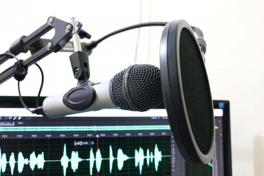 Listen To The Pathways To Happiness Podcast With @nenalavonne
