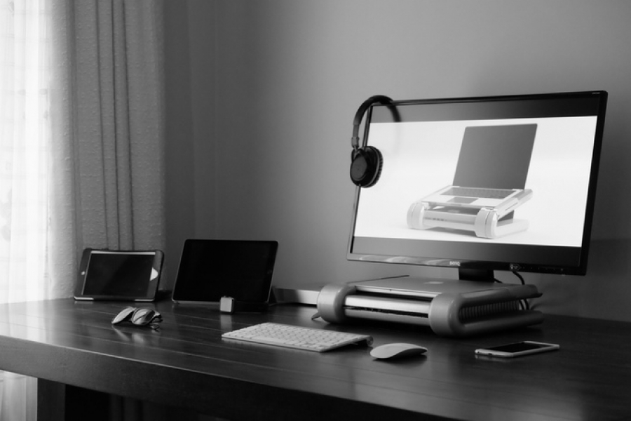 Require A Powerful Docking Station For Your Macbook? Get A Graphics Boost With The Ibow @idockingsol @matrixthinker