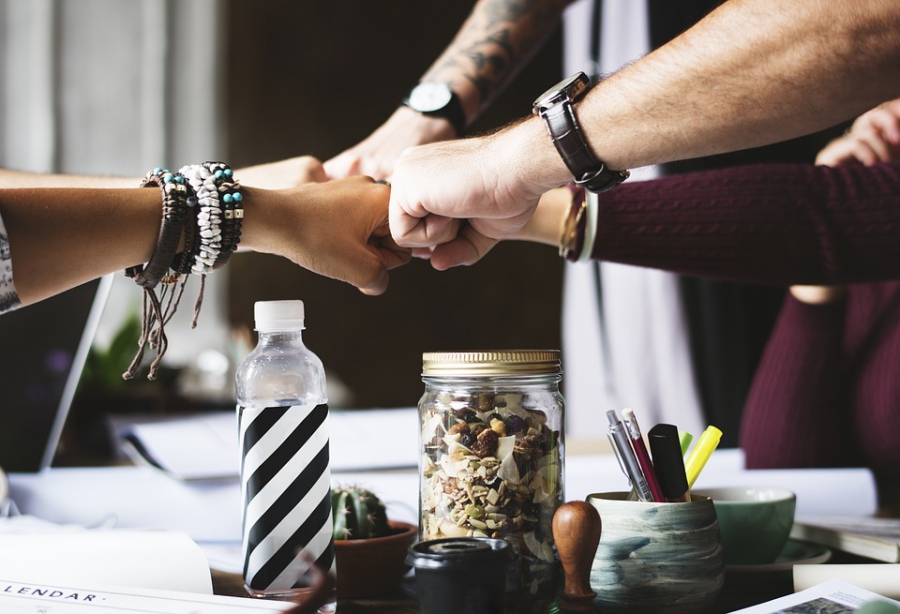 Are You Searching For YouTube Or Vlogging Collaboration Partners? Submit Your Call For Collaborators Today #influencermarketing #salesleads #blogger #vlogger #youtuber #instagram #steem