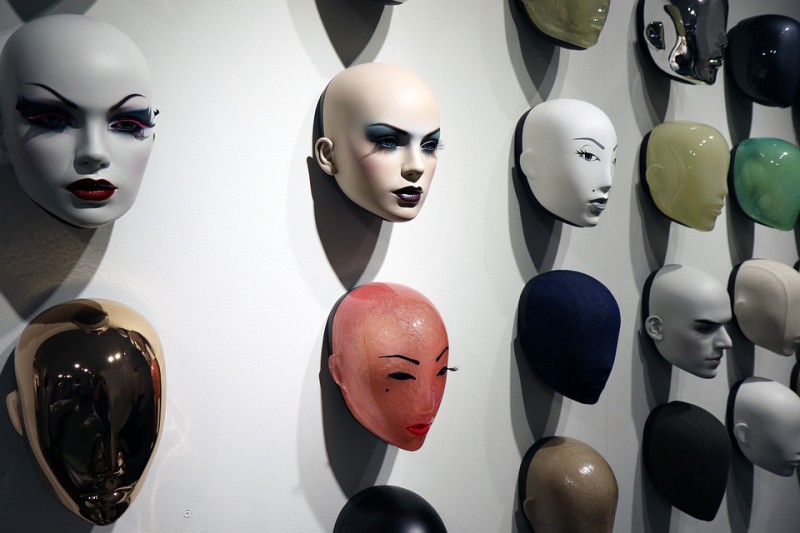 Calling All Aspiring Makeup Artists: Simply Business Scholarship Offers $250 To Help Fund Your Education! #funding #scholarship