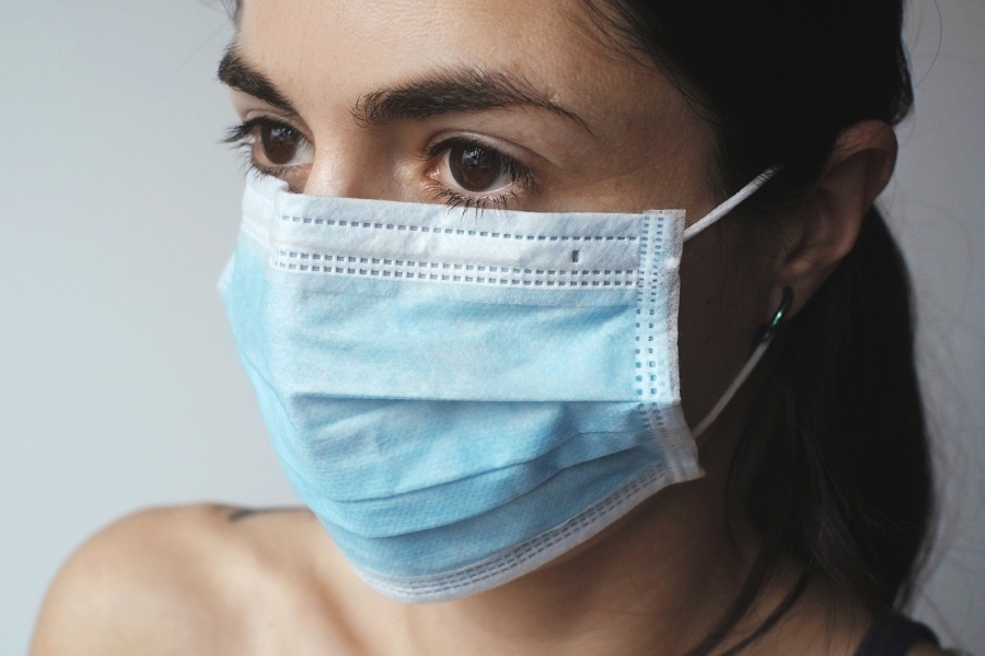 Roots Donates $500,000 In Products To Frontline Healthcare Workers; Repurposes Its Canadian Factory To Produce Non Medical Masks; And Donates Medical Grade Masks